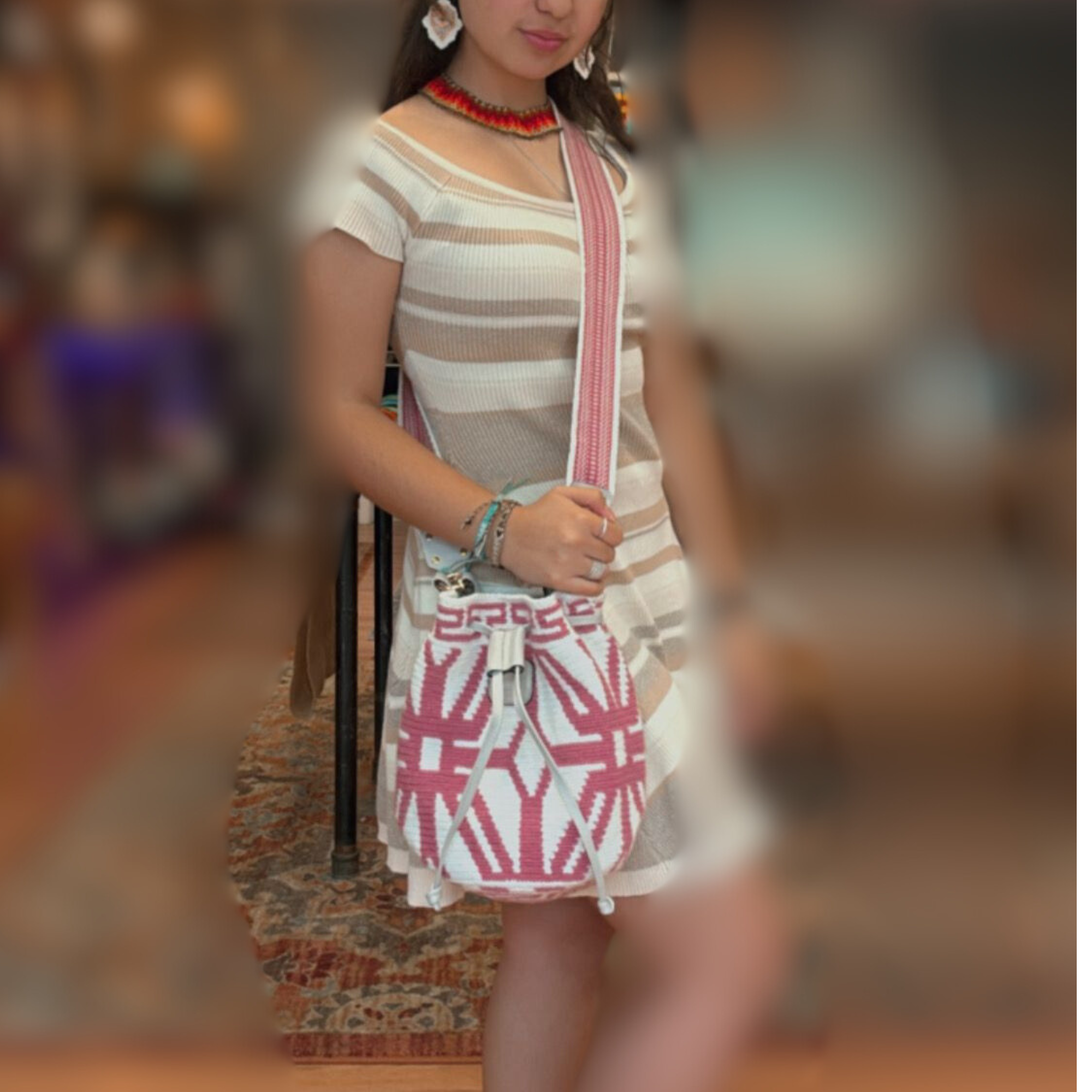 Wayuu mochila bag with leather | Medium Woven Crossbody Handmade | Beige and Black Rhombus