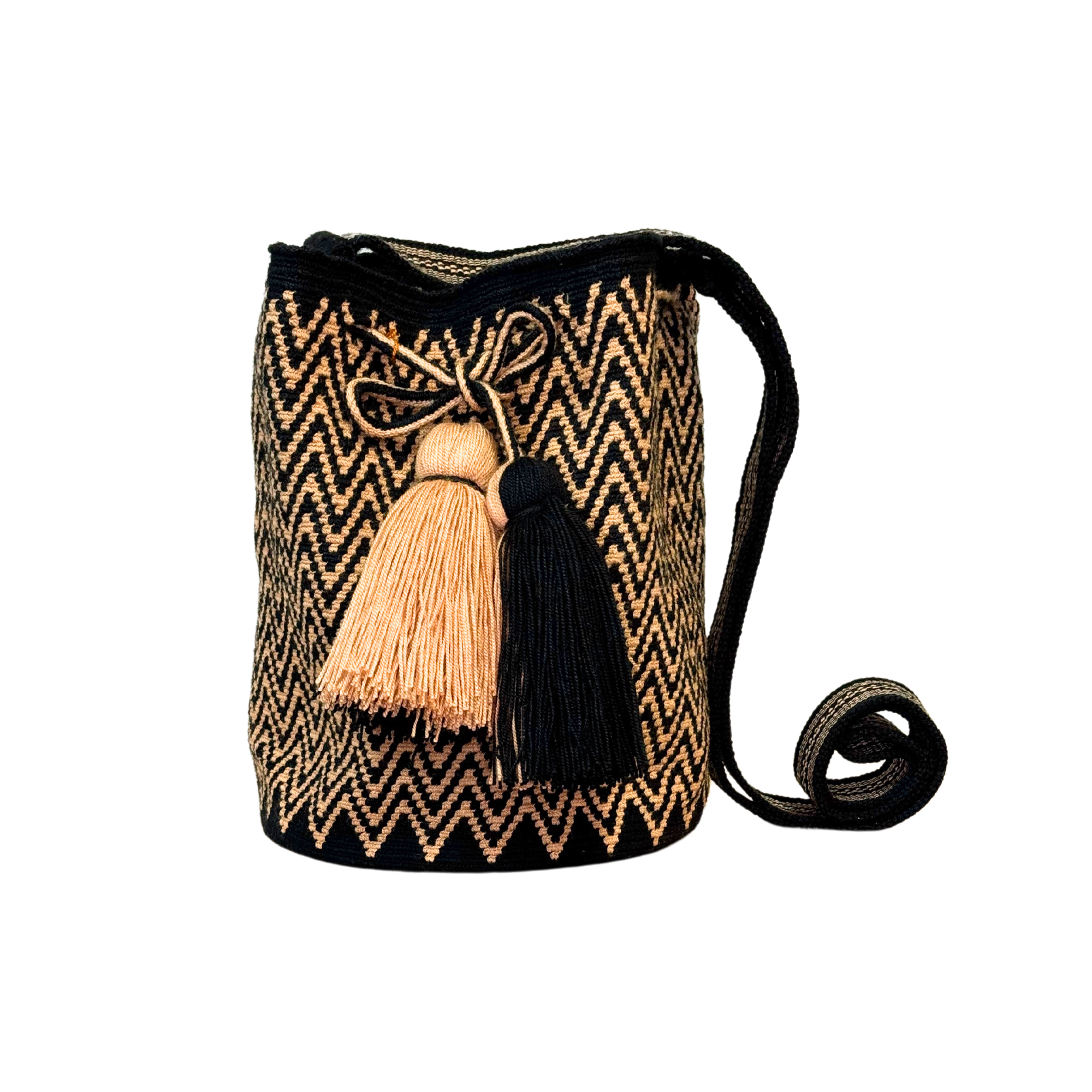 Wayuu mochila bag | Medium Traditional | Brown and black zig zag